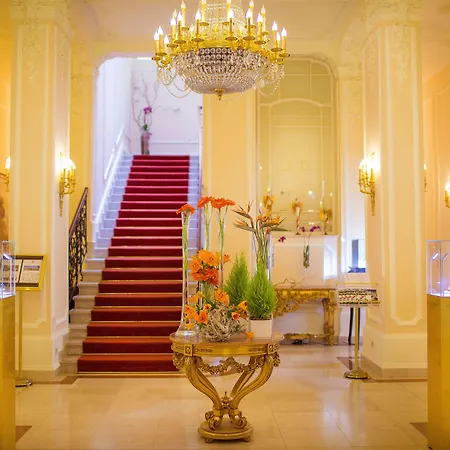 Szálloda Savoy Westend 5*