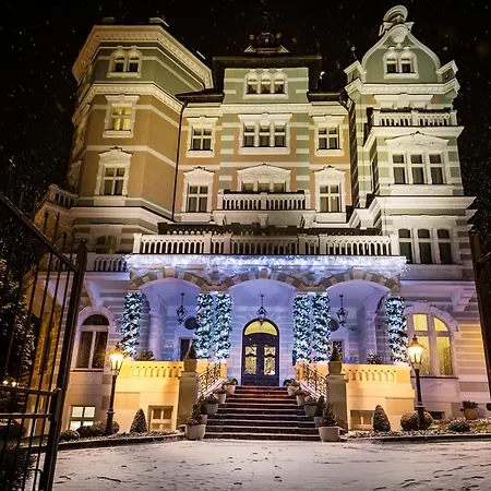 Szálloda Savoy Westend