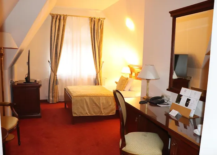 Hotel Savoy Westend 5*