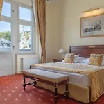 מלון Savoy Westend 5*