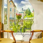 Savoy Westend מלון