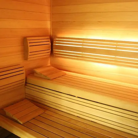 Savoy Westend Hotel 5*