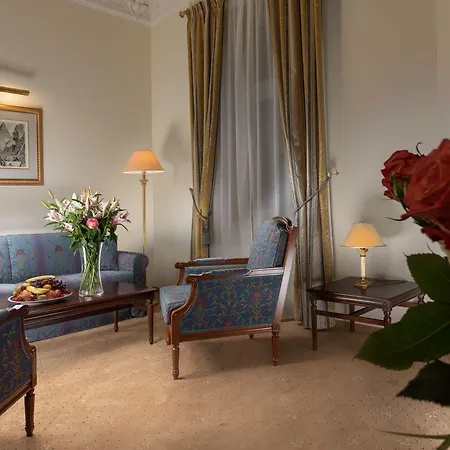 فندق Savoy Westend 5*