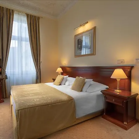 Savoy Westend 5*