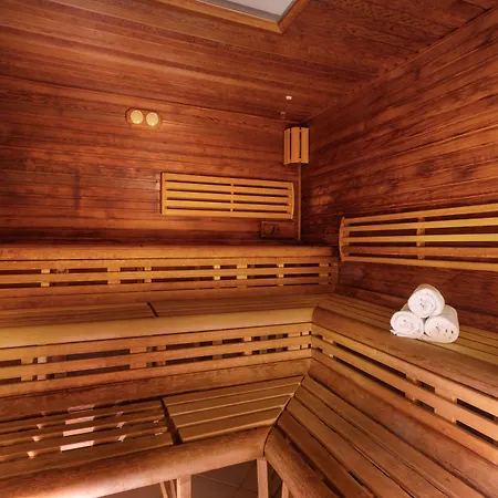 Savoy Westend Hotel 5*