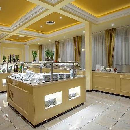 Savoy Westend Hotel