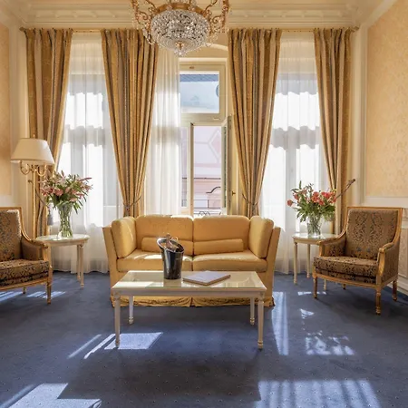 Hotel Savoy Westend