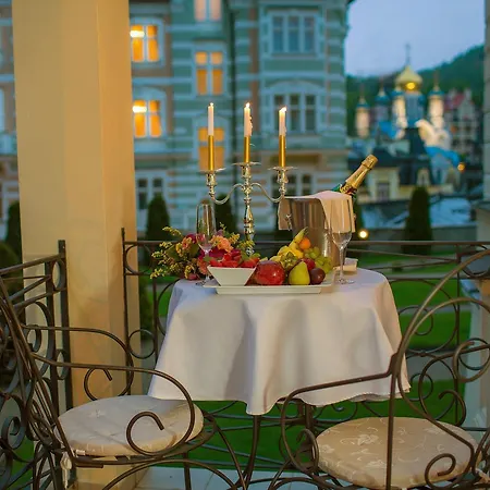 Hotell Savoy Westend 5*