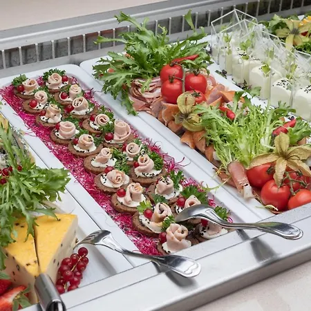 Savoy Westend Hotel 5*