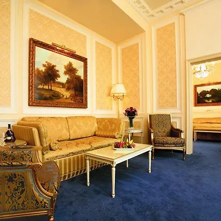 فندق Savoy Westend