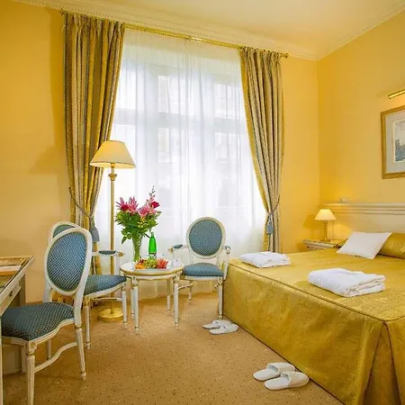 Savoy Westend