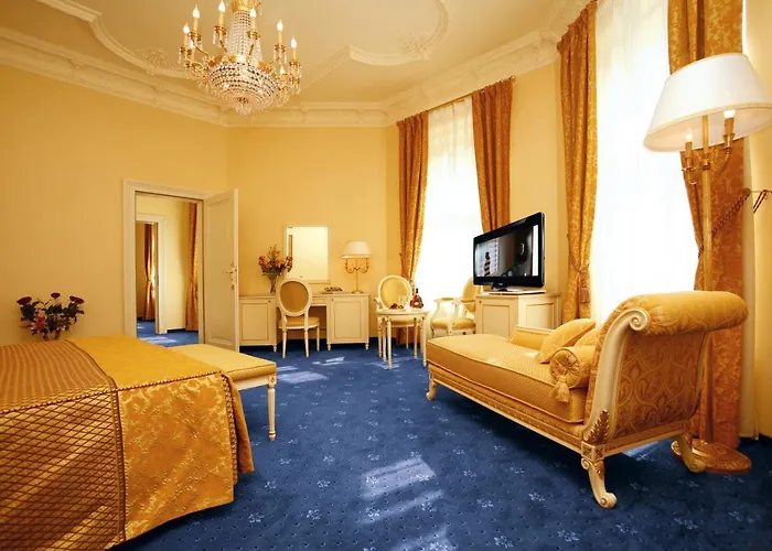 Savoy Westend