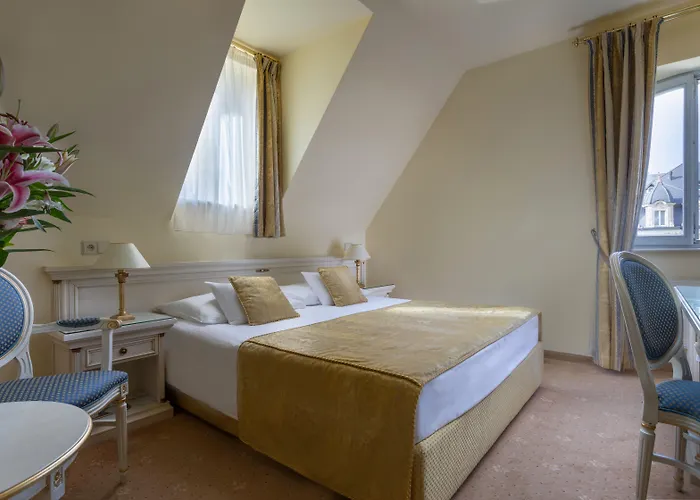 Savoy Westend 5*