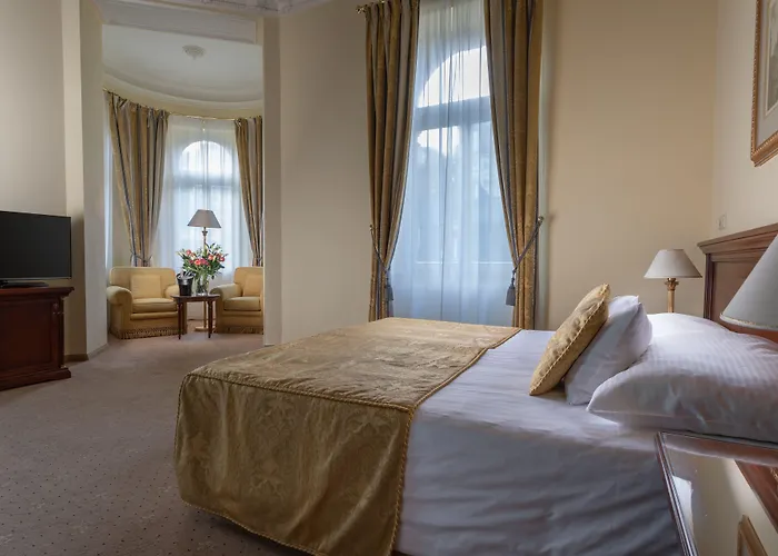 Savoy Westend 5*